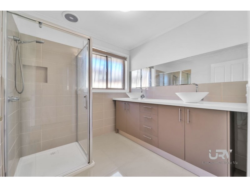16 Gentles Avenue, Campbellfield VIC 3061