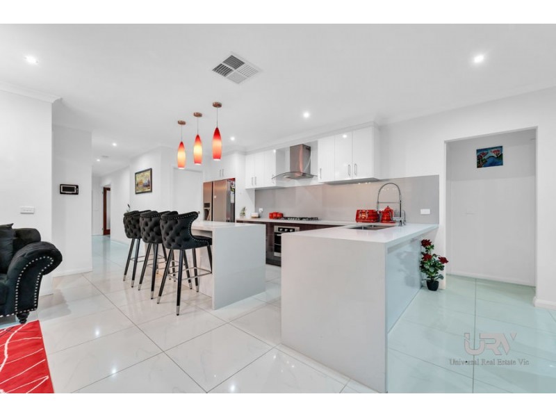 50 Gallantry Avenue, Craigieburn VIC 3064