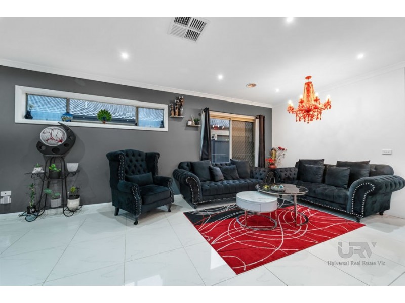 50 Gallantry Avenue, Craigieburn VIC 3064