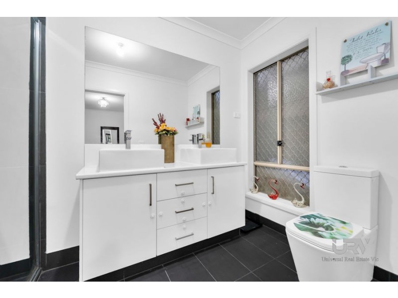 50 Gallantry Avenue, Craigieburn VIC 3064