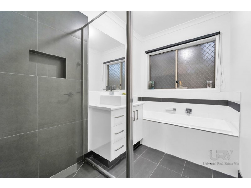 50 Gallantry Avenue, Craigieburn VIC 3064