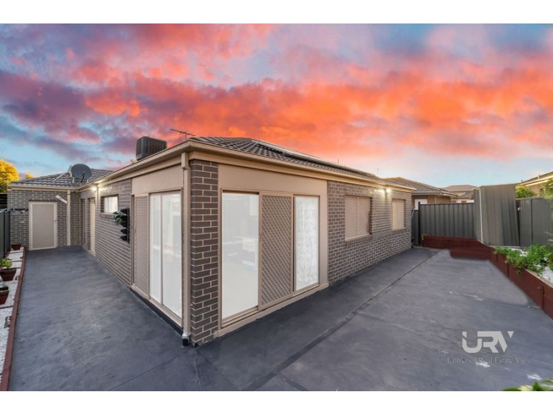 50 Gallantry Avenue, Craigieburn VIC 3064