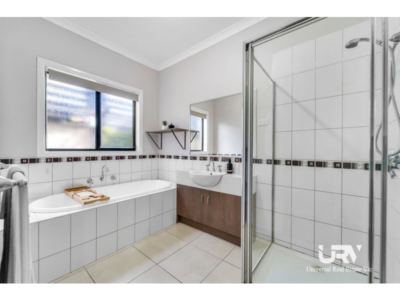 11 Pamela Court, Wallan VIC 3756