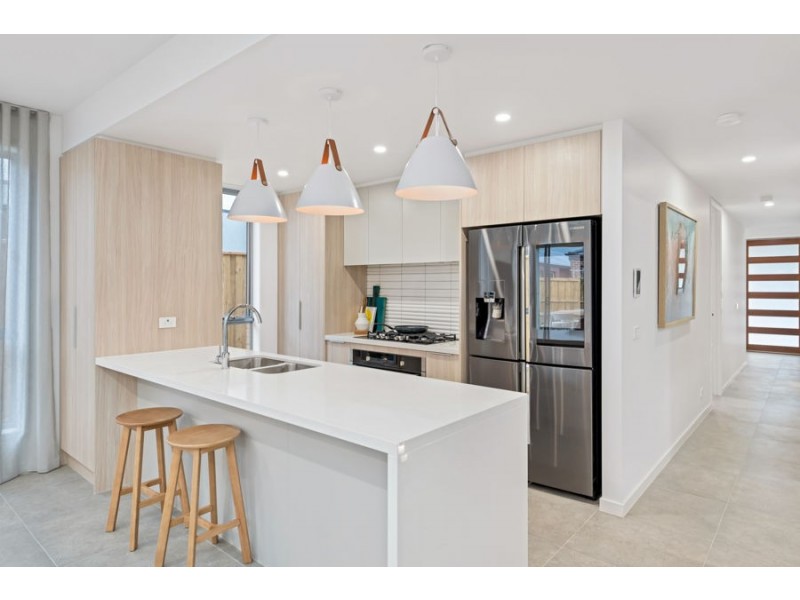 5 Poppy Street, Mickleham VIC 3064