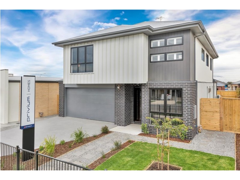 7 Poppy Street, Mickleham VIC 3064