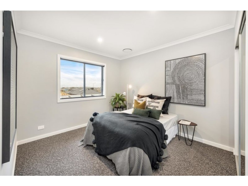 7 Poppy Street, Mickleham VIC 3064