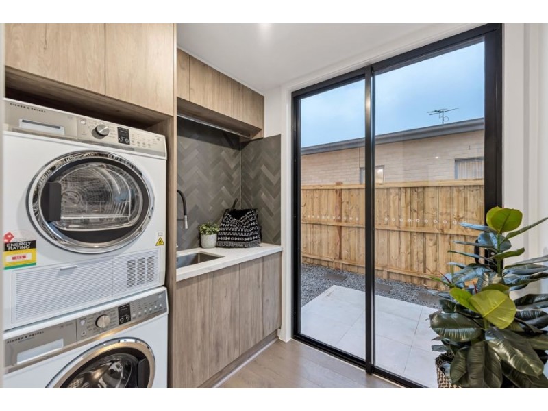 7 Poppy Street, Mickleham VIC 3064