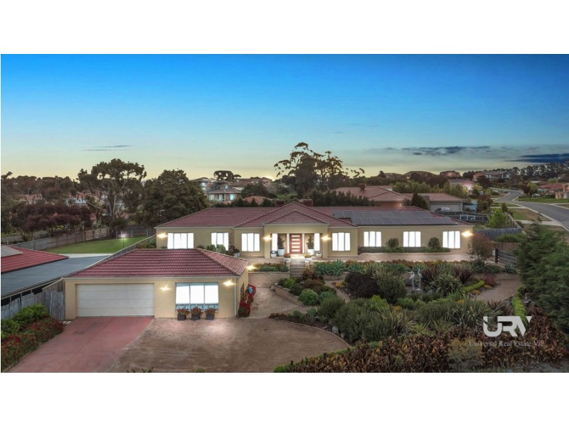 2 Carmelo Court, Hidden Valley VIC 3756
