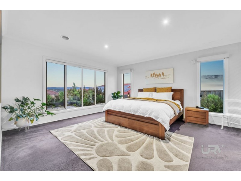 2 Carmelo Court, Hidden Valley VIC 3756