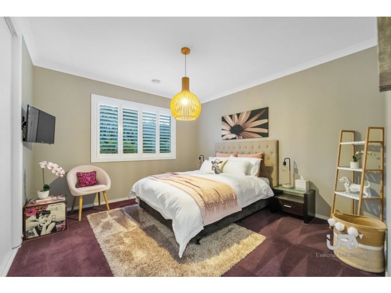 2 Carmelo Court, Hidden Valley VIC 3756