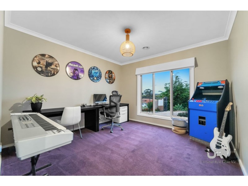 2 Carmelo Court, Hidden Valley VIC 3756