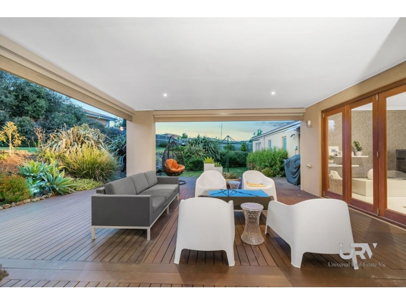 2 Carmelo Court, Hidden Valley VIC 3756