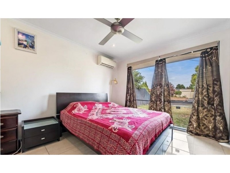 14 Watford Crescent, Craigieburn VIC 3064