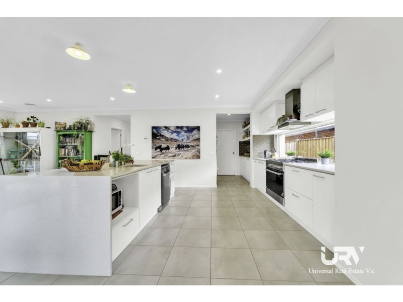 33 Abbey Road, Beveridge VIC 3753