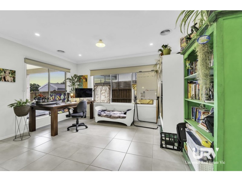 33 Abbey Road, Beveridge VIC 3753