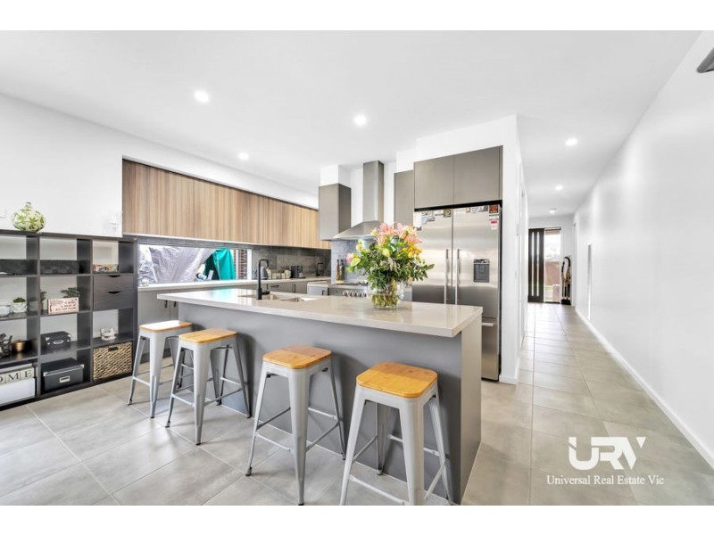 15 Olympic Drive, Donnybrook VIC 3064