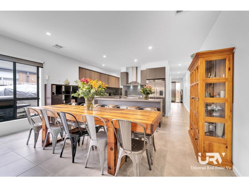 15 Olympic Drive, Donnybrook VIC 3064