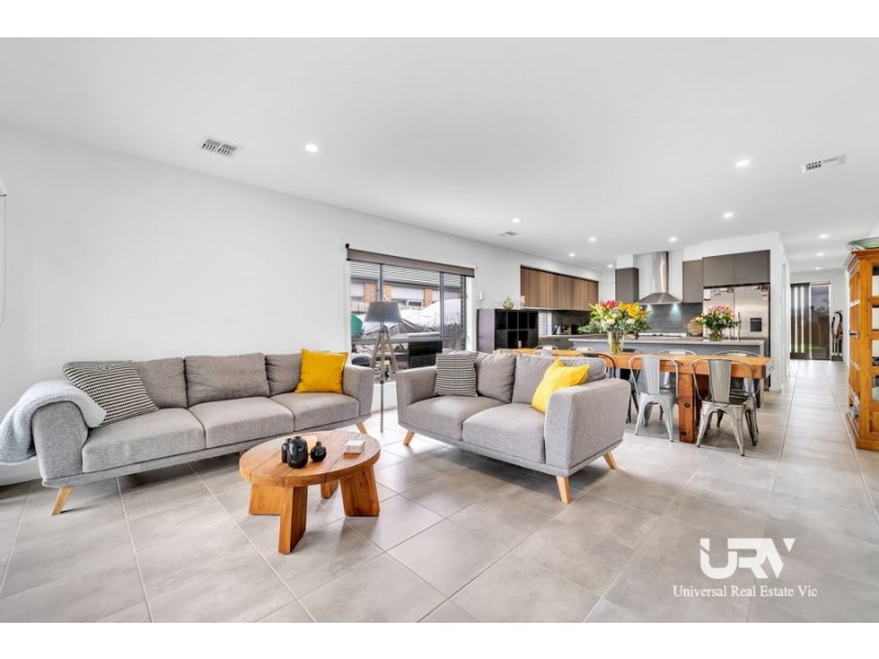15 Olympic Drive, Donnybrook VIC 3064