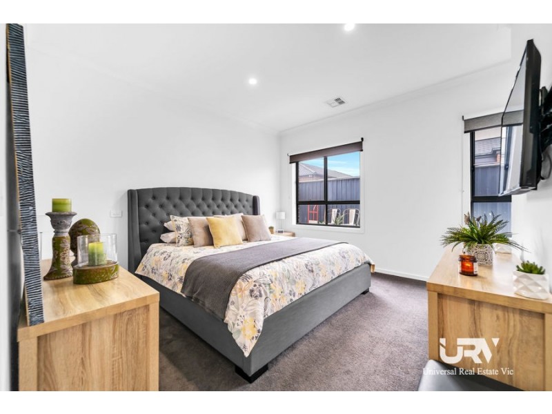 15 Olympic Drive, Donnybrook VIC 3064