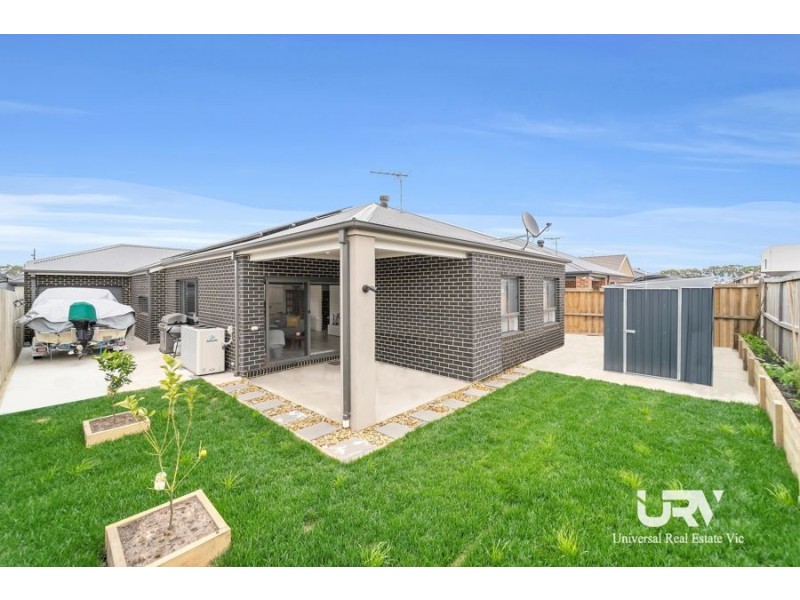 15 Olympic Drive, Donnybrook VIC 3064