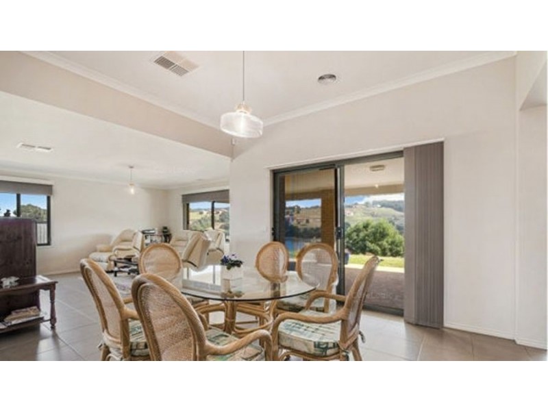 5 Lucca Way, Wallan VIC 3756