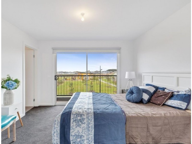 44 Nightingale Road, Mickleham VIC 3064