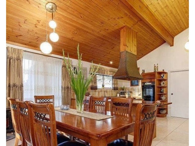 48 Hothlyn Drive, Craigieburn VIC 3064