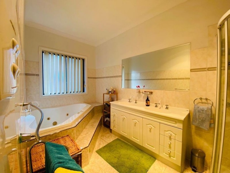 11 Garfield Way, Craigieburn VIC 3064