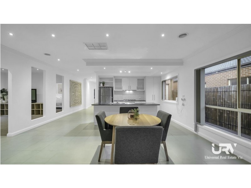 18 Wisteria Avenue, Craigieburn VIC 3064
