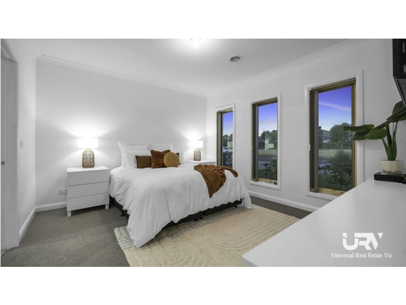 18 Wisteria Avenue, Craigieburn VIC 3064