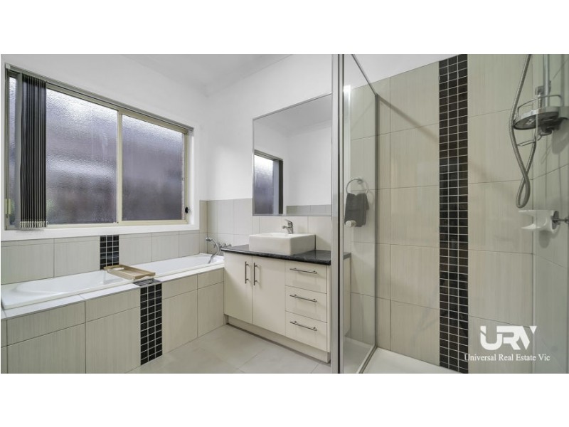 18 Wisteria Avenue, Craigieburn VIC 3064