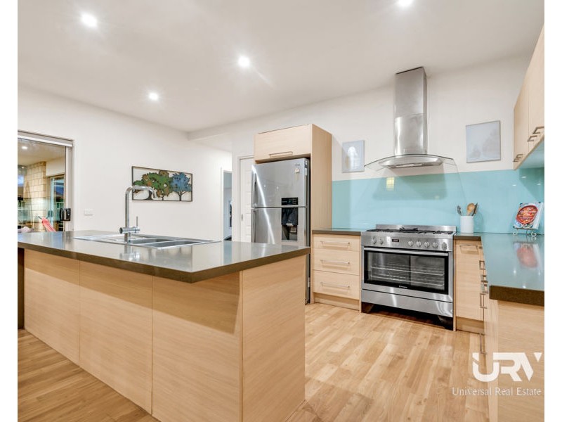 25 Cavallo Crescent, Hidden Valley VIC 3756