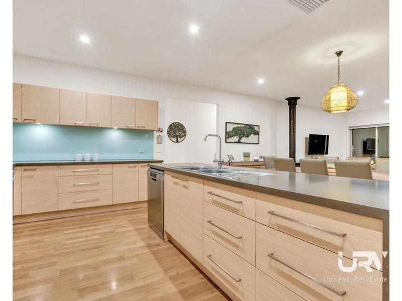 25 Cavallo Crescent, Hidden Valley VIC 3756