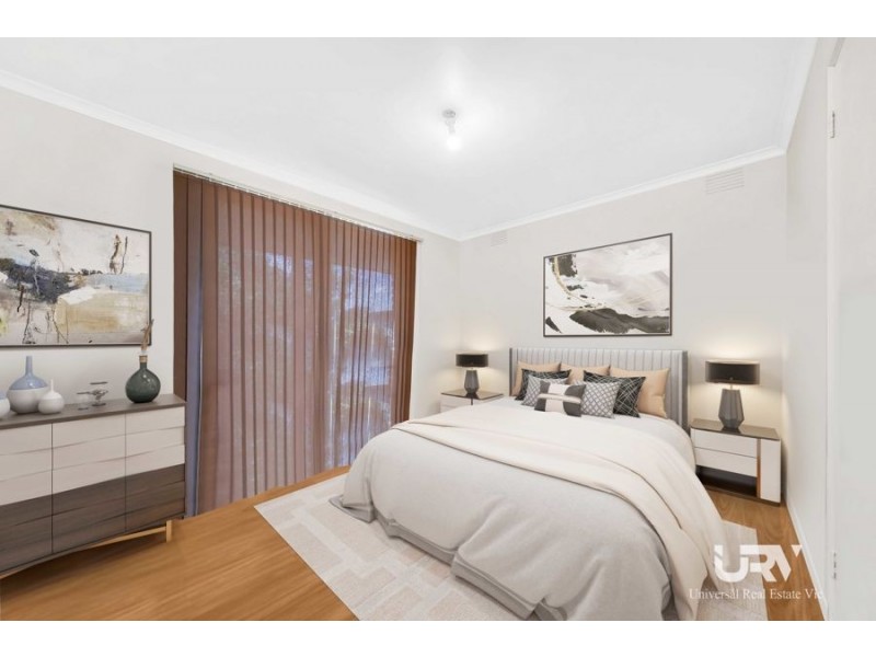 8 Mitford Crescent, Craigieburn VIC 3064