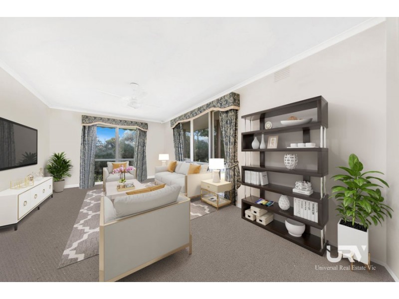 8 Mitford Crescent, Craigieburn VIC 3064