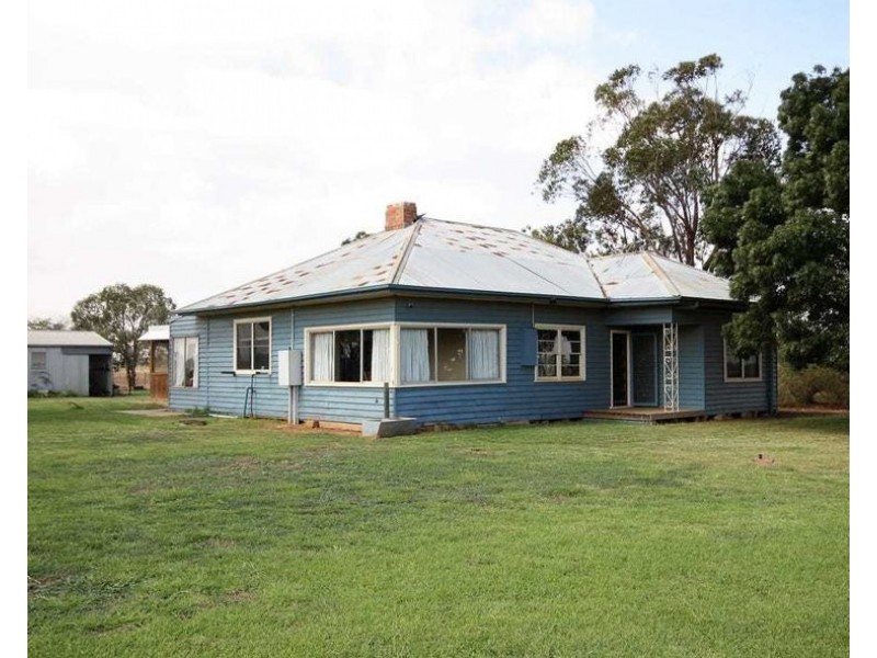 924 Lowe Road, Ballendella VIC 3561