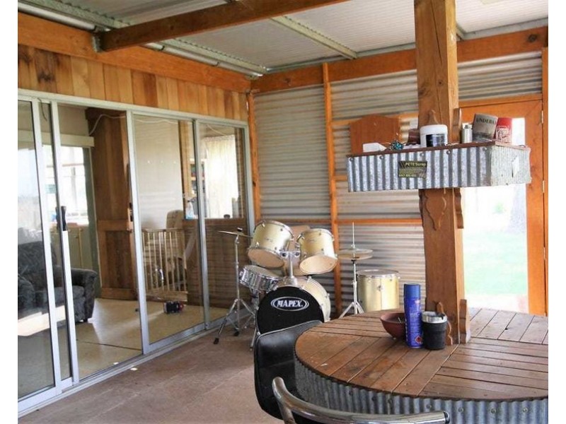 924 Lowe Road, Ballendella VIC 3561