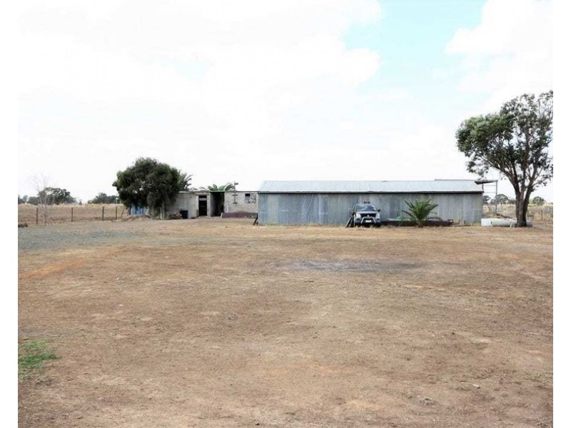 924 Lowe Road, Ballendella VIC 3561