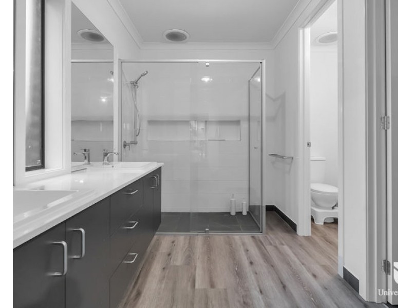 10 Cudgerie Close, Craigieburn VIC 3064