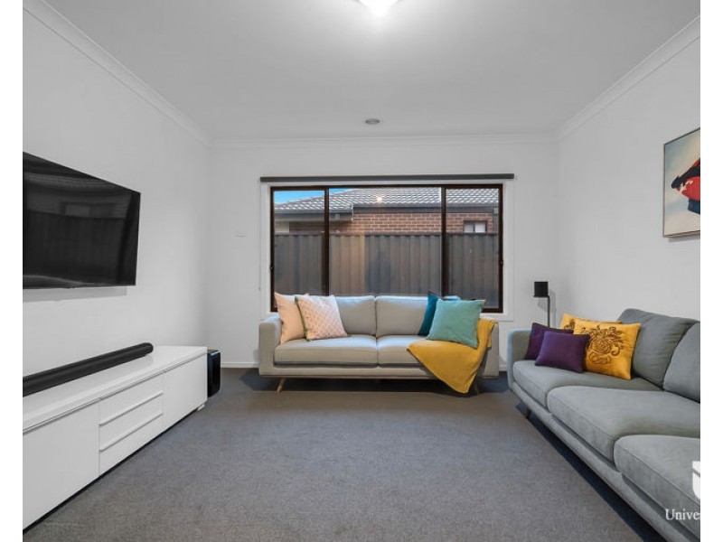 10 Cudgerie Close, Craigieburn VIC 3064