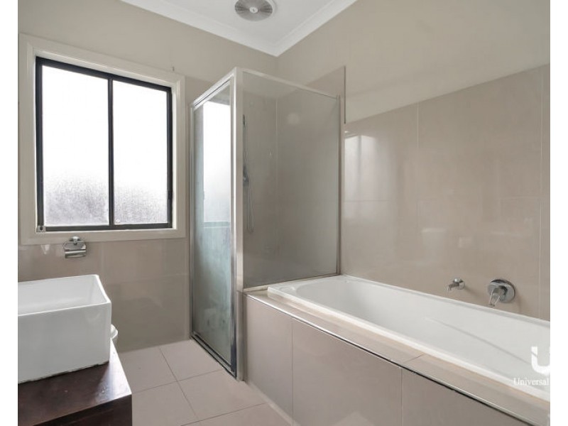 15 Crosskeys Road, Craigieburn VIC 3064