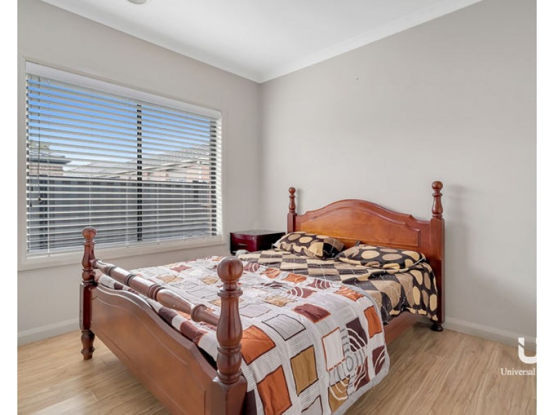 15 Crosskeys Road, Craigieburn VIC 3064