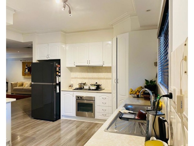 11 Garfield Way, Craigieburn VIC 3064