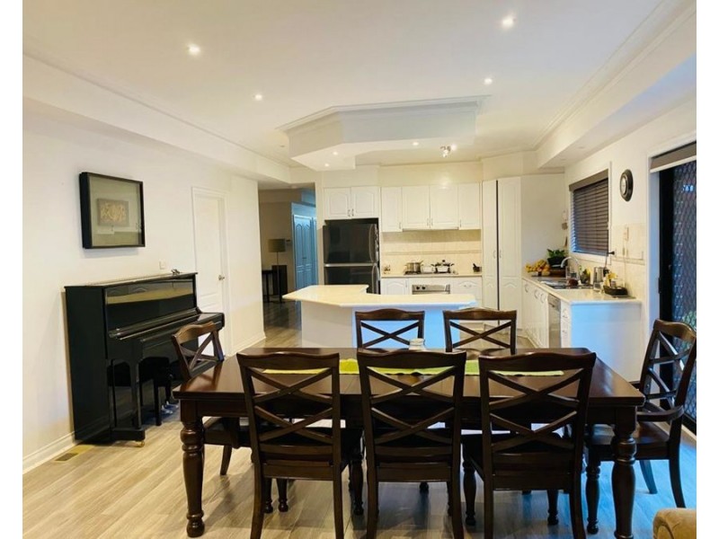 11 Garfield Way, Craigieburn VIC 3064