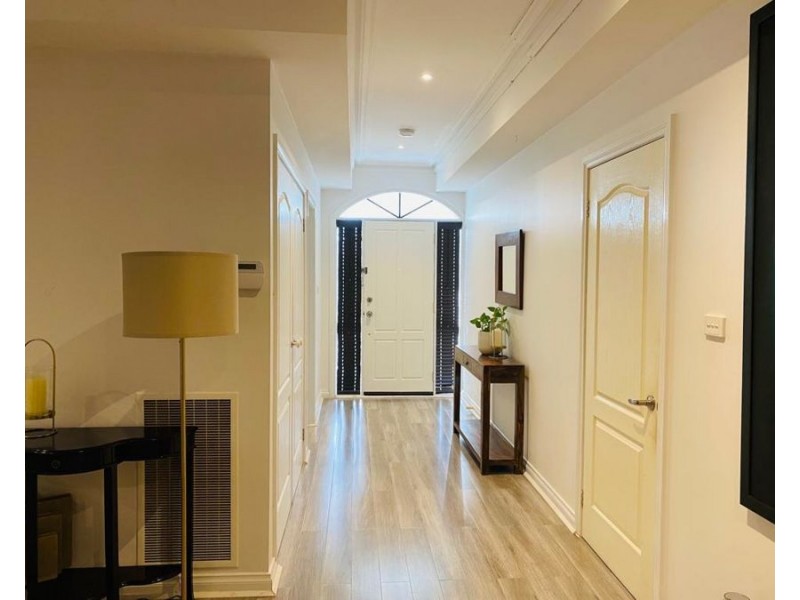 11 Garfield Way, Craigieburn VIC 3064