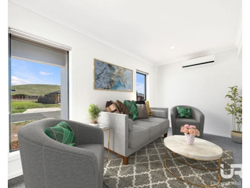 49 Blue Lake Drive, Wallan VIC 3756