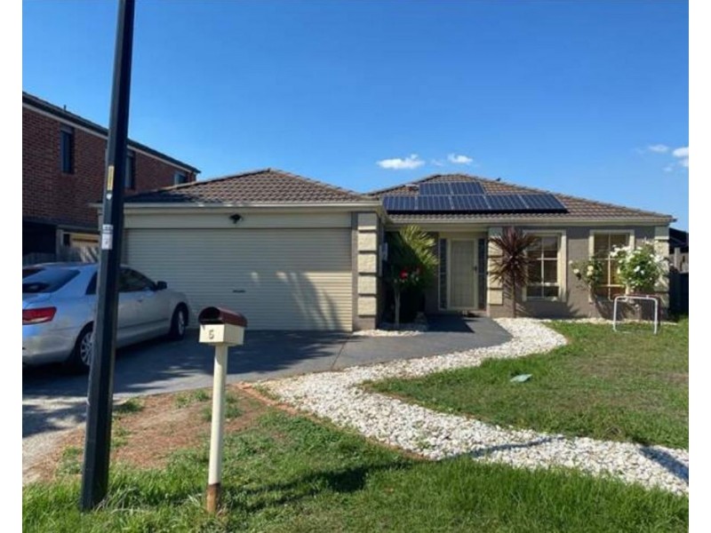 5 Petre court, Roxburgh Park VIC 3064