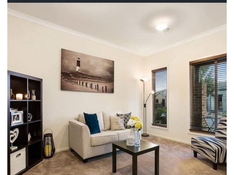 9 Eildon Circuit, South Morang VIC 3752
