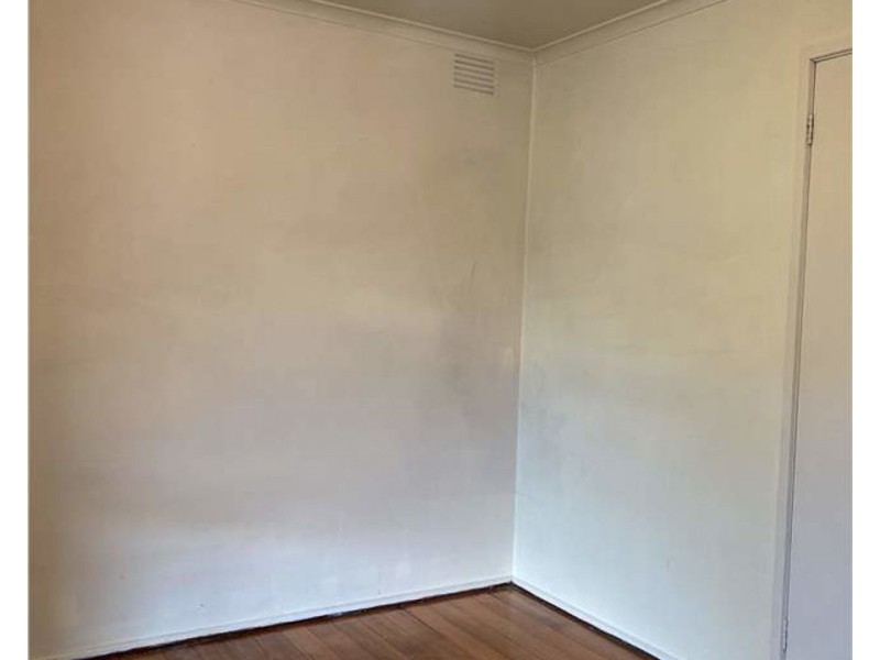 8 Mitford Crescent, Craigieburn VIC 3064