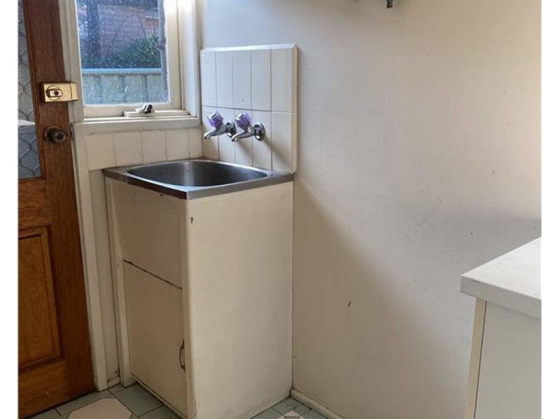 8 Mitford Crescent, Craigieburn VIC 3064